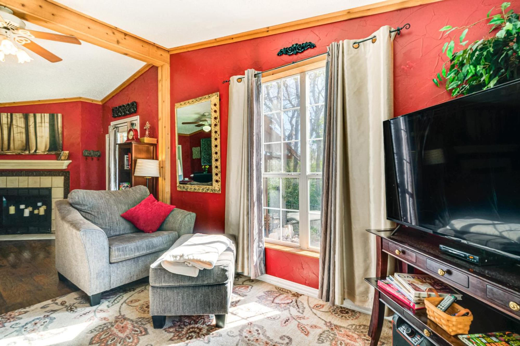 Villa College Station Getaway With Hot Tub And Courtyard! Exterior foto