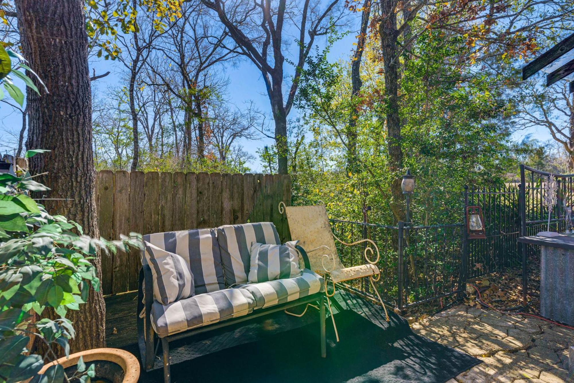 Villa College Station Getaway With Hot Tub And Courtyard! Exterior foto